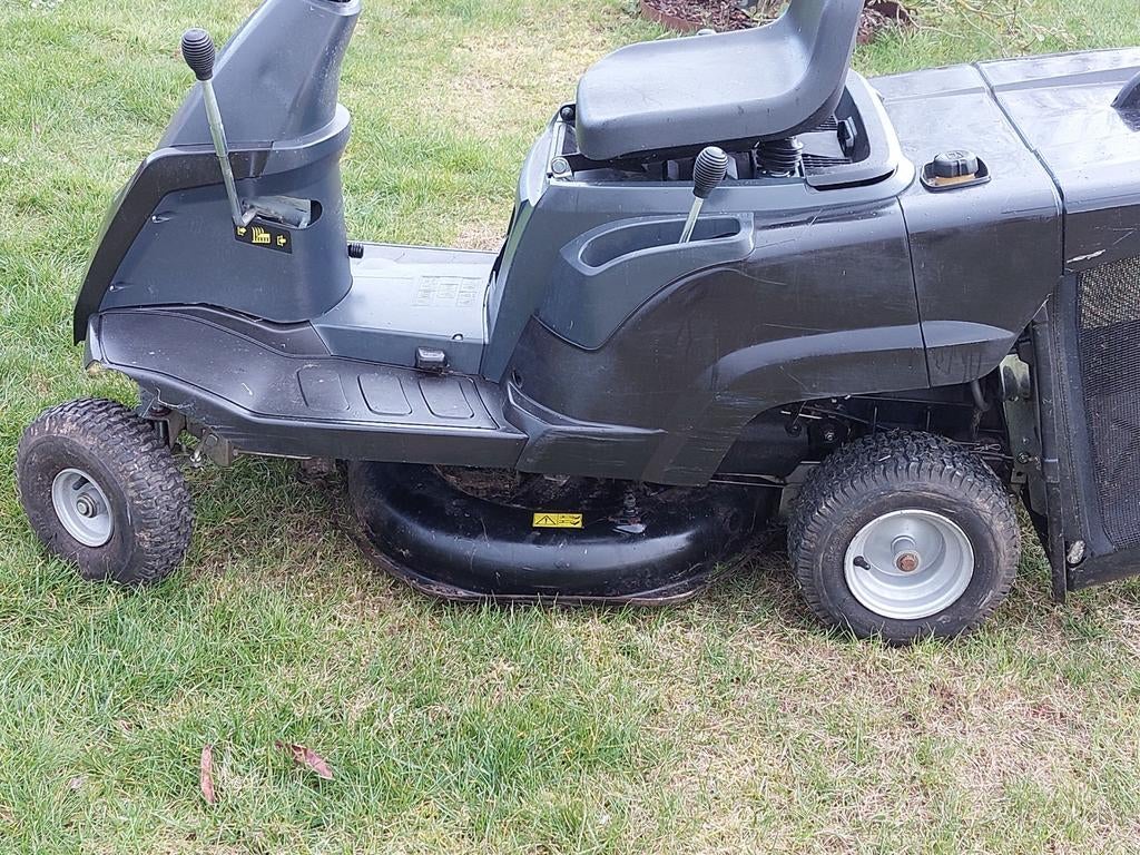 Tracteur tondeuse autoportée Stiga Alpina, Enlèvement, Démarrage électrique