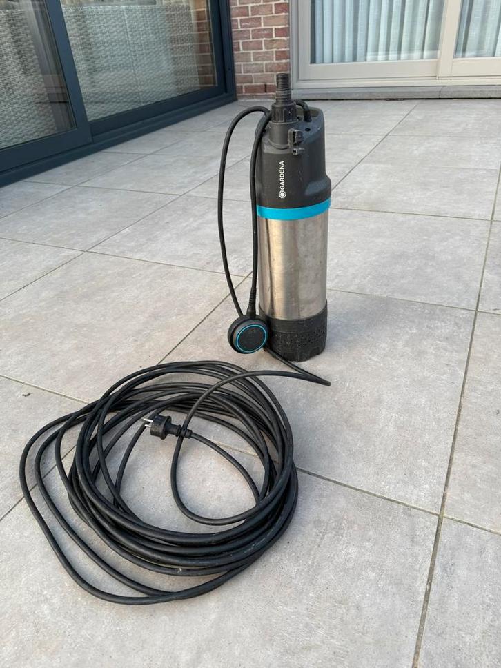Pompe submersible Gardena 5900/4 Inox - 900 W, Jardin & Terrasse, Pompes à eau, Utilisé, Électrique, Pompe à eaux claires, Enlèvement