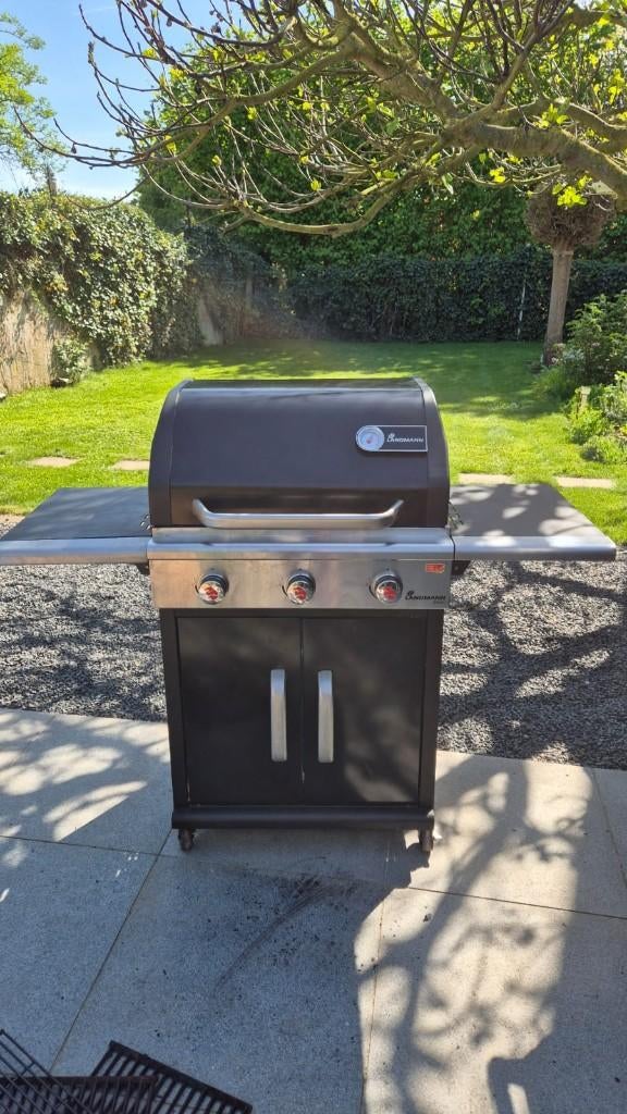 Barbecue à gaz, Jardin & Terrasse, Enlèvement, Utilisé, Landmann