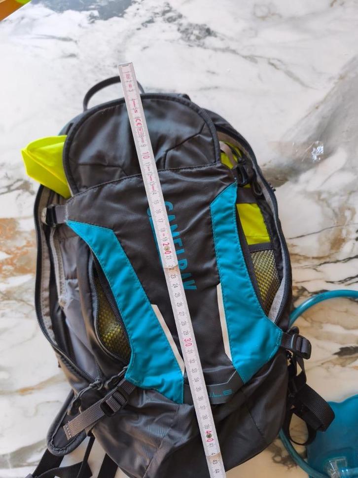 Sac à dos d'hydratation Camelbak M.U.L.E., Bijoux, Sacs & Beauté, Sacs | Sacs de sport, Utilisé, Adulte unisexe, Enlèvement ou Envoi