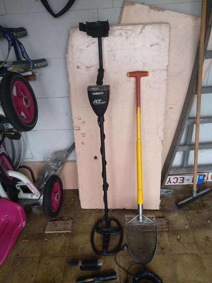 Garret AT Pro + pinpoint + toebehoren, Hobby & Loisirs créatifs, Détecteurs de métaux, Utilisé, Plus de 30 cm, Garrett, Discrimination dans la détection de métaux