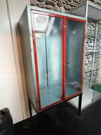Vitrine, Ophalen, Gebruikt, 50 tot 100 cm, Metaal