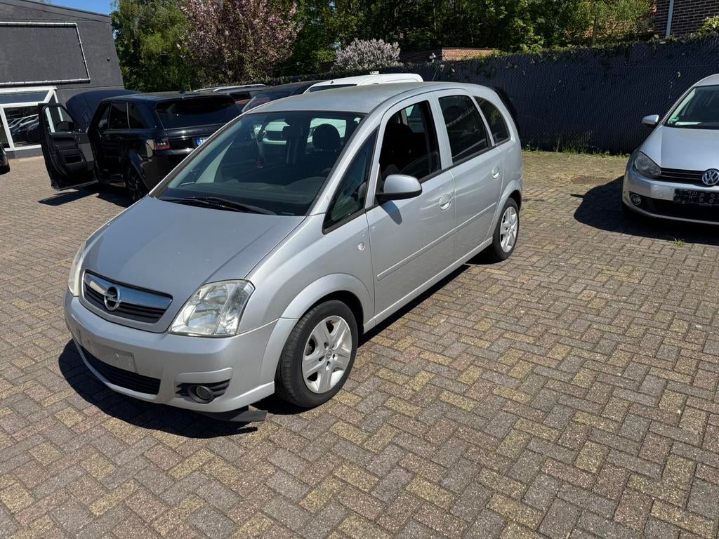 Démarrage et conduite de l'Opel Meriva 2009 essence 177dkm, Argent ou Gris, Achat, Entreprise, Boîte manuelle