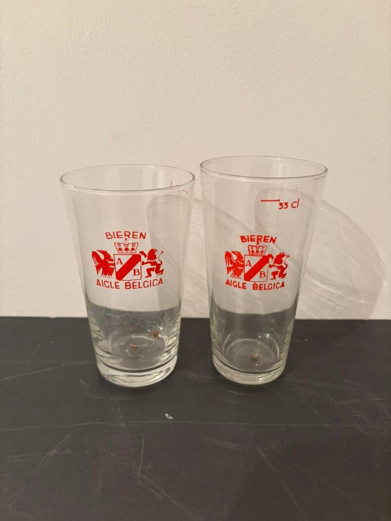 Twee verschillende bierglazen Bieren Aigle Belgica 33cl, Ophalen of Verzenden, Zo goed als nieuw, Glas of Glazen, Overige merken