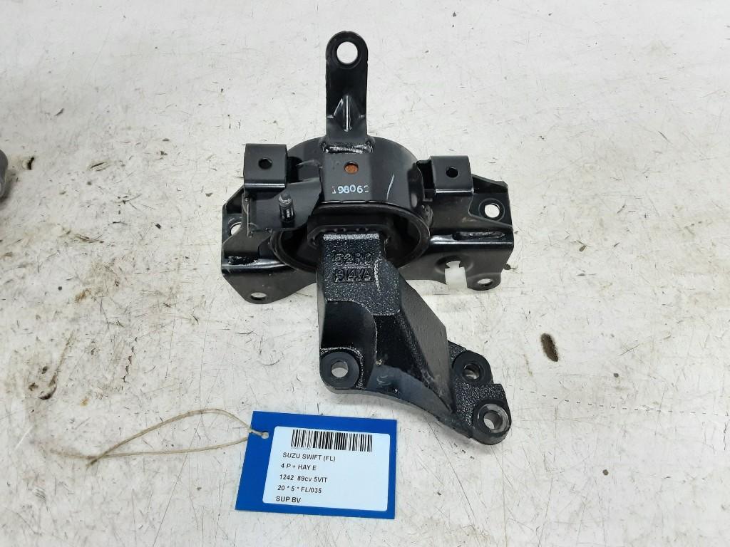 SUPPORT BOITE DE VITESSES Suzuki Swift (ZC / ZD) (01-2017/-), Autos : Pièces & Accessoires, Mevr. I. Hauben, Utilisé, Rue de l'Espoir 34 34
4030  GRIVEGNÉE, BE