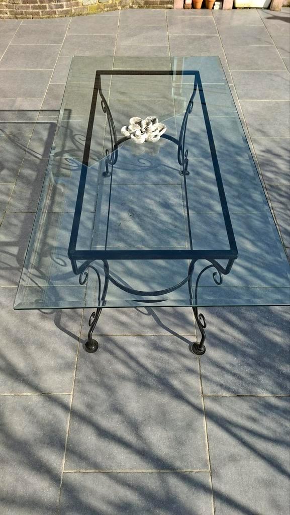 Table de salle à manger en fer forgé, Maison & Meubles, Tables | Tables d'appoint, Verre, Enlèvement