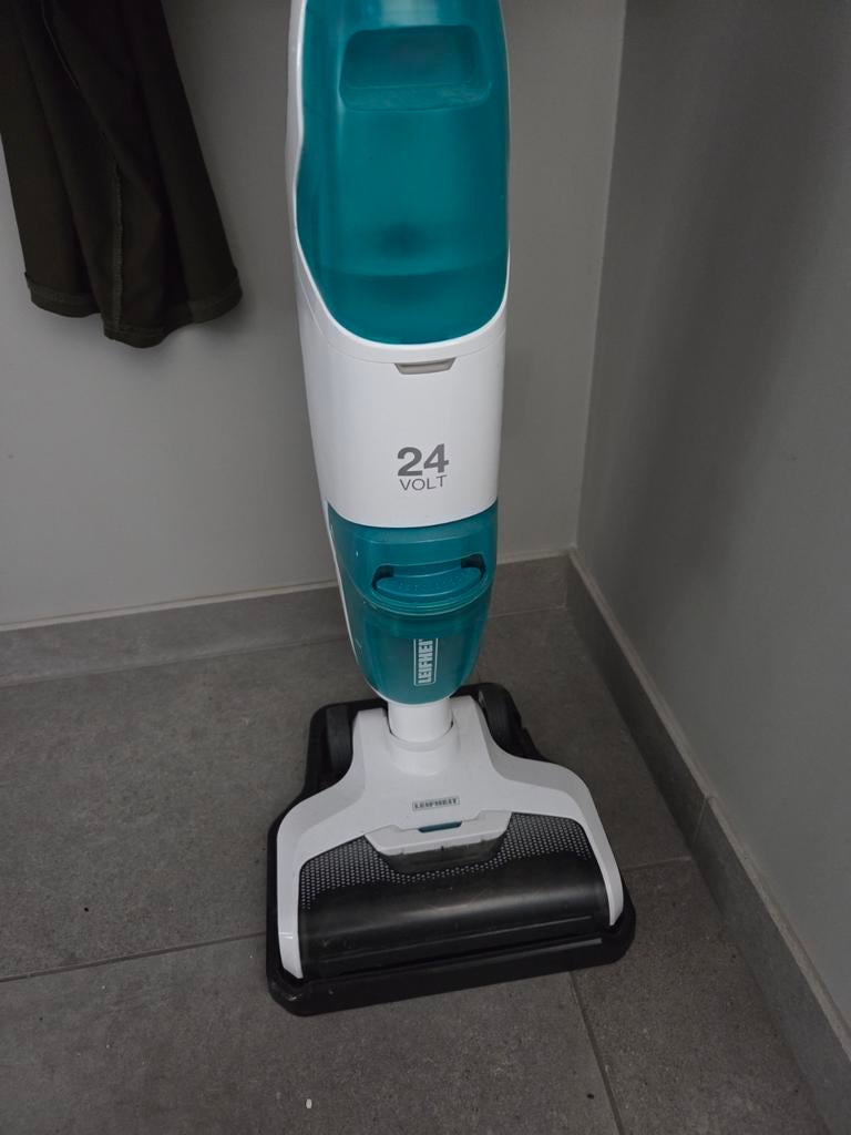 Leifheit aqua powervac, Maison & Meubles, Produits de nettoyage, Enlèvement