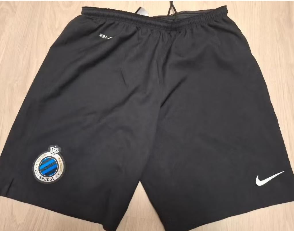 Club brugge short, Ophalen