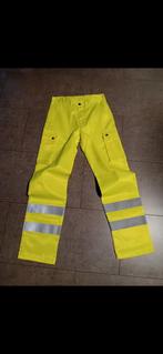 1 pantalon ambulance 
Taille 38.  Neuf, Kleding | Heren, Broeken en Pantalons, Ophalen of Verzenden