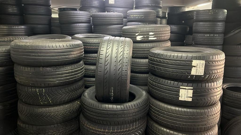 28525r20 285 25 r20 285/25/r20 pirelli avec montage et equil, Enlèvement ou Envoi
