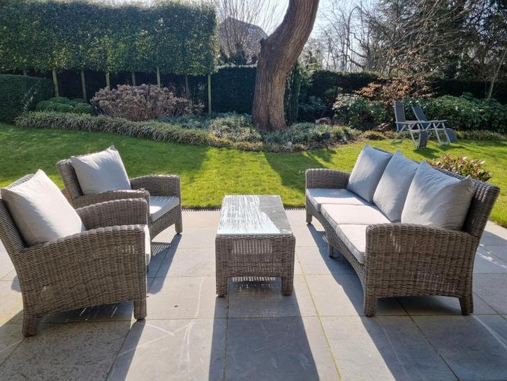 Loungeset Bristol, Tuin en Terras, Tuinsets en Loungesets, Gebruikt, Loungeset, Rotan, 5 zitplaatsen, Bank, Bijzettafel, Ophalen