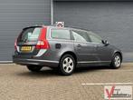 Volvo V70 2.0 Summum | Leder | Climate | Cruise | PDC | Stoe, Autos, Argent ou Gris, Achat, Entreprise, Boîte manuelle