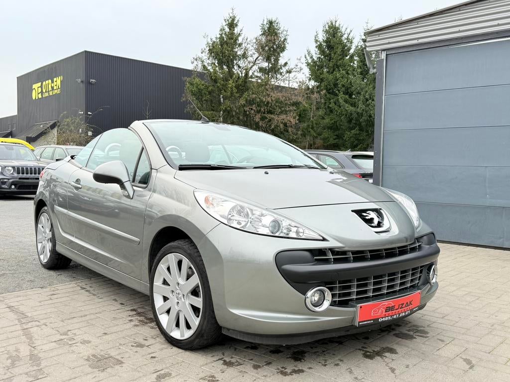 Peugeot 207cc 51.000km Nieuwstaat 1j Garantie, Auto's, Voorwielaandrijving, Cabriolet, Bedrijf, Handgeschakeld