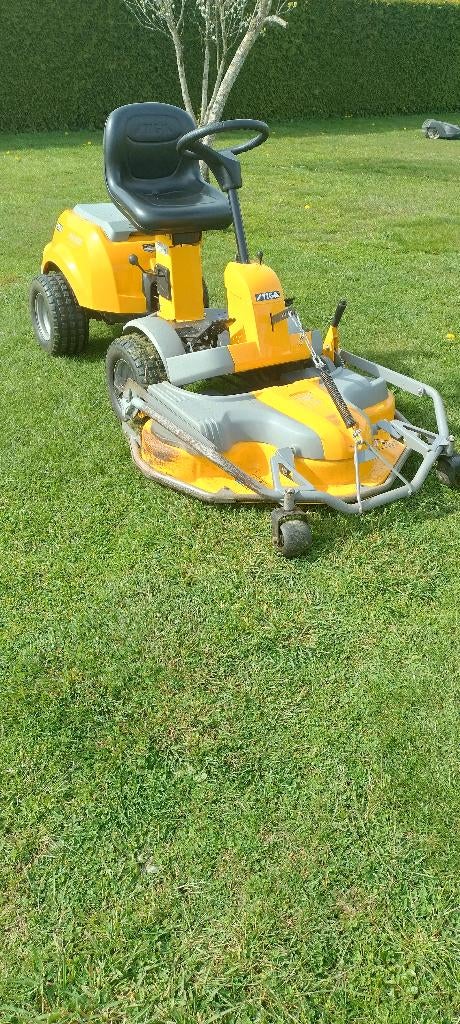 Tracteur tondeuse, Jardin & Terrasse, Tondeuses autoportées, Stiga, Comme neuf, Enlèvement, 90 à 120 cm
