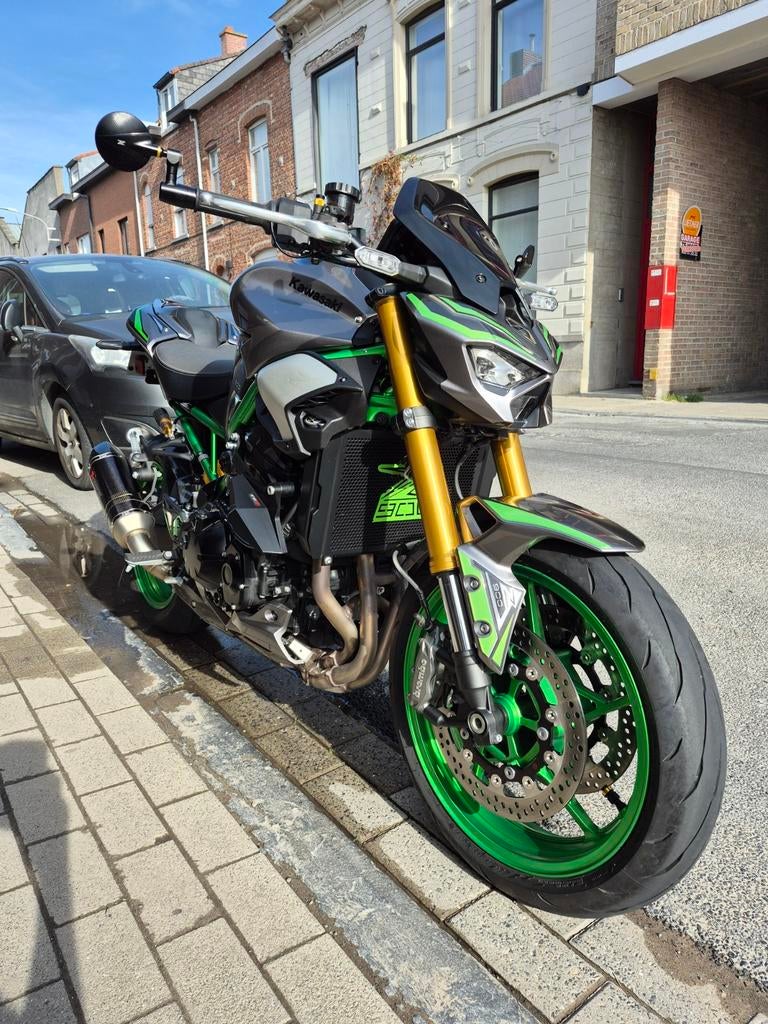Kawasaki z900 se 2025 full option 3500km nog 3 jaar garantie, Motoren, 4 cilinders, Motorrijbewijs A, Gebruikt, Particulier