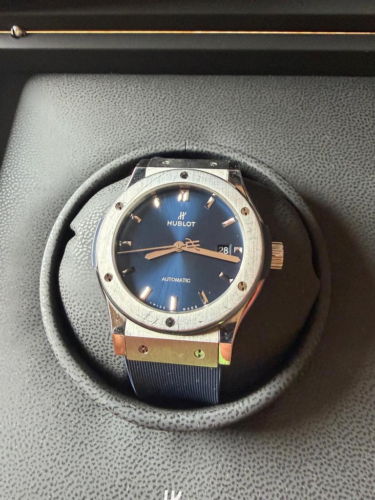 Hublot Classic Fusion Titaniumblauw 42 mm, Handtassen en Accessoires, Horloges | Heren, Overige merken, Overige materialen, Polshorloge