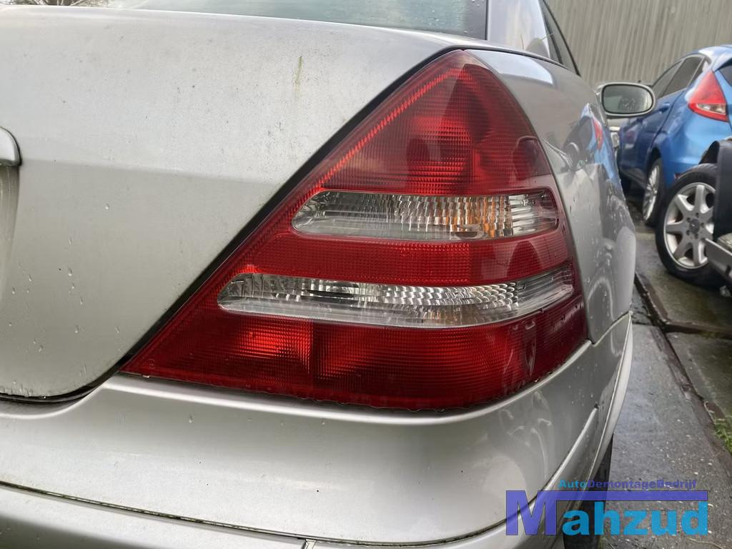 MERCEDES SLK R170 Rechts achterlicht 1996-2004, Mercedes-Benz AG, Mercedes-Benz, Utilisé, Mercedesstrasse 120
70372  Stuttgart, DE