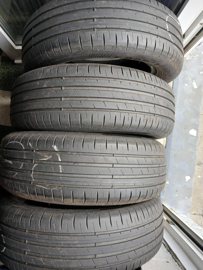 Pneus été goodyear de 205 60 16 92V, Autos : Pièces & Accessoires, Pneus & Jantes, 16 pouces, Véhicule de tourisme, Pneus été