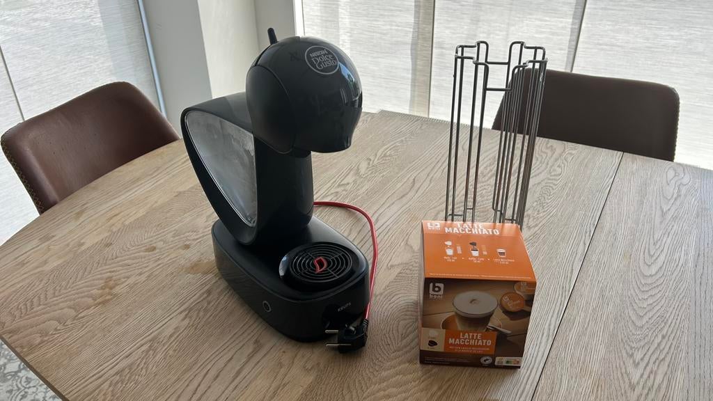 Dolve Gusto Infinissima + capsulehouder + koffie, Ophalen, Gebruikt, Koffiemachine, 1 kopje