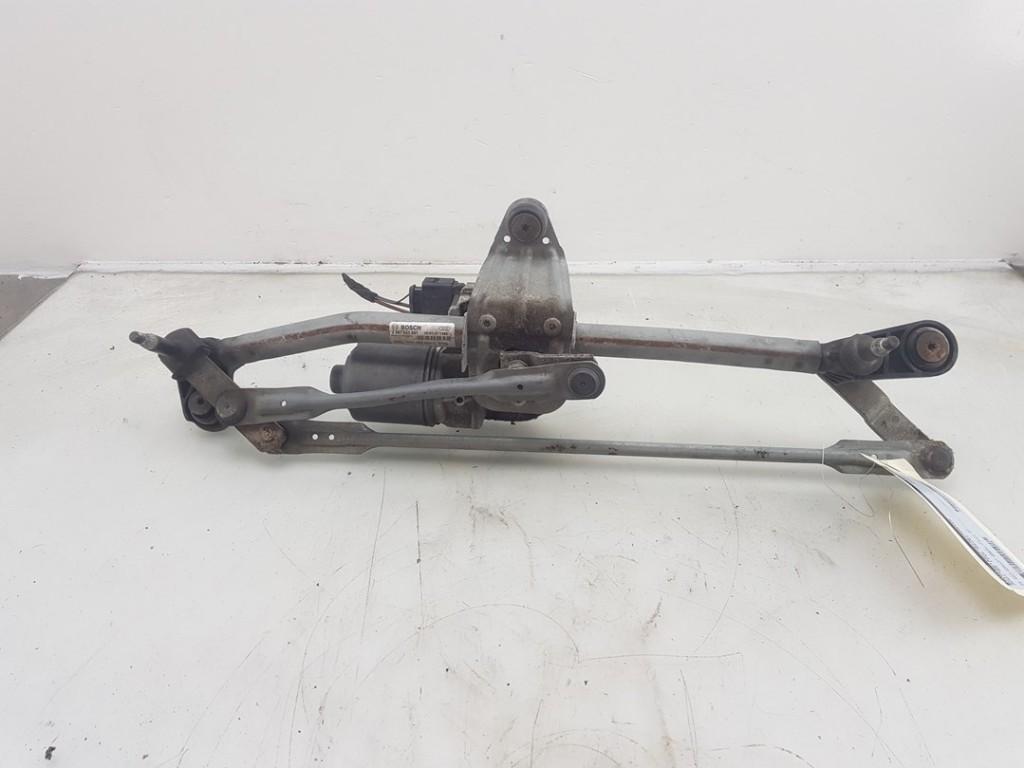 MOTEUR + TRINGLERIE ESSUIE GLACE AVANT (|8V1955023C|8V195511, Autos : Pièces & Accessoires, Robert Bosch AG, Audi, Utilisé, Robert-Bosch-Allee 1
74232  Abstatt, DE