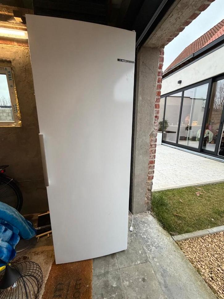 Bosch diepvriezer GSN58AWCP – €500, Electroménager, Congélateurs, Comme neuf, Autoportant, 160 cm ou plus, Enlèvement