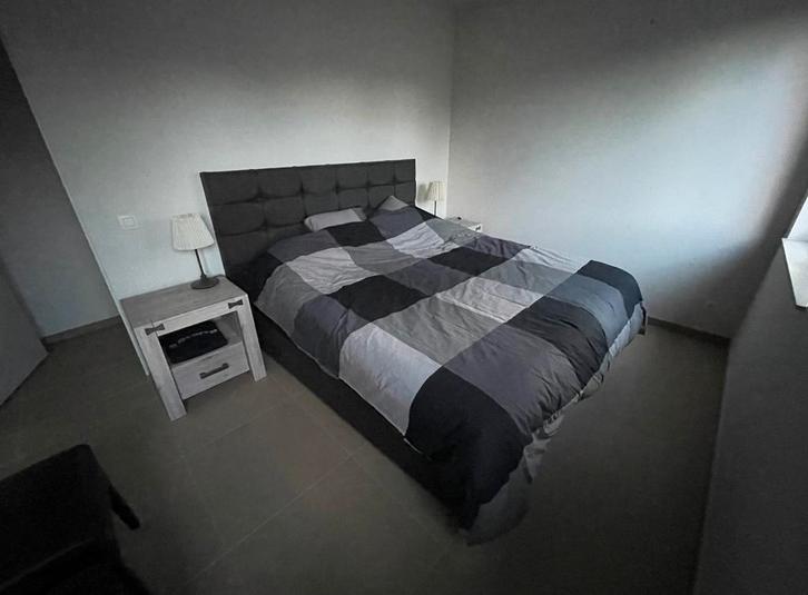 Springbox, Huis en Inrichting, Slaapkamer | Complete slaapkamers, Zo goed als nieuw, Tweepersoons, Ophalen