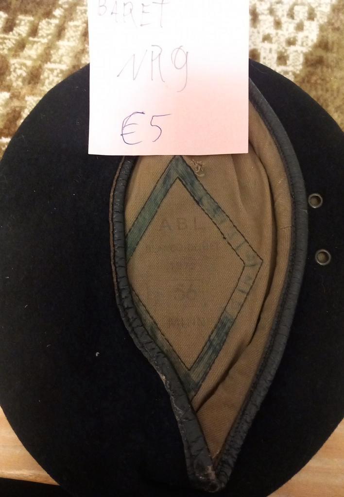 bérets de l'armée belge (ad NR2), Collections, Objets militaires | Général, Enlèvement ou Envoi