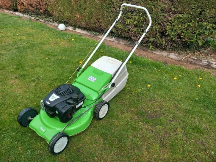 benzine grasmaaier zelftrekker VIKING mb 248 t  + onderhoud, Tuin en Terras, Grasmaaiers, Gebruikt, Benzine-grasmaaier, 40 t/m 49 cm