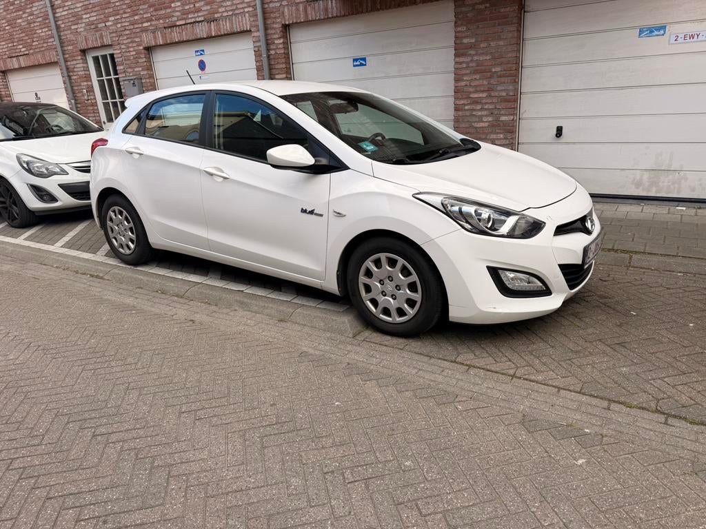 Hyundai i30 benzine  blue drive, Autos, Hyundai, Achat, Euro 6, Boîte manuelle, 5 portes
