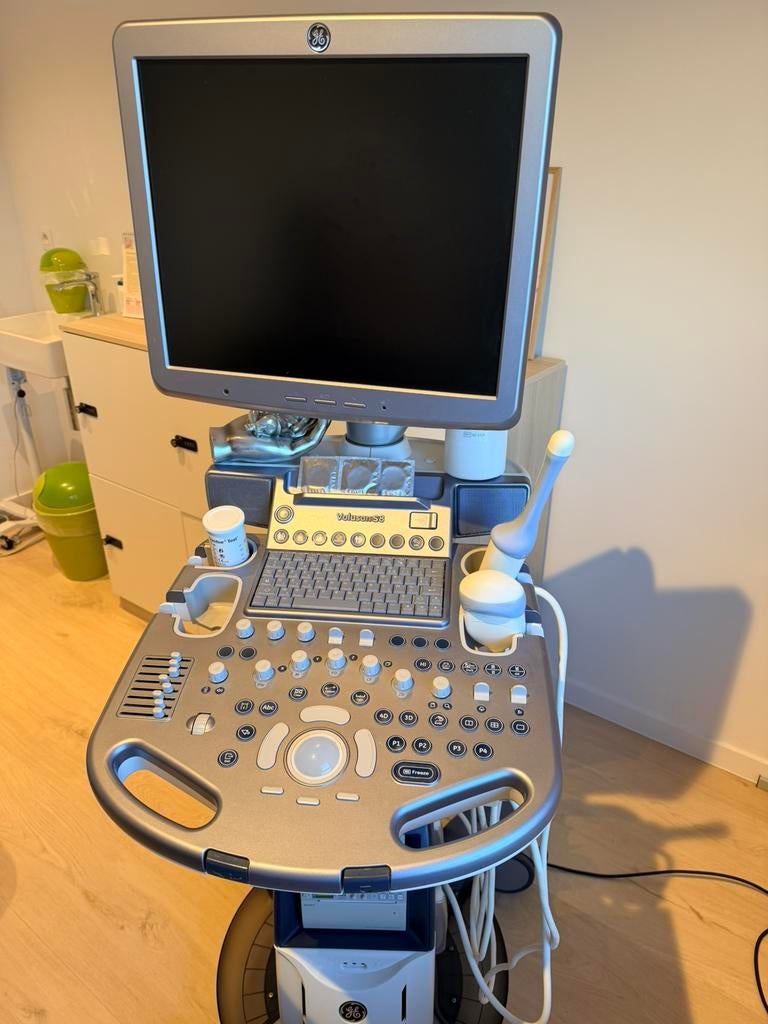 GE Voluson P8, Ophalen, Zo goed als nieuw