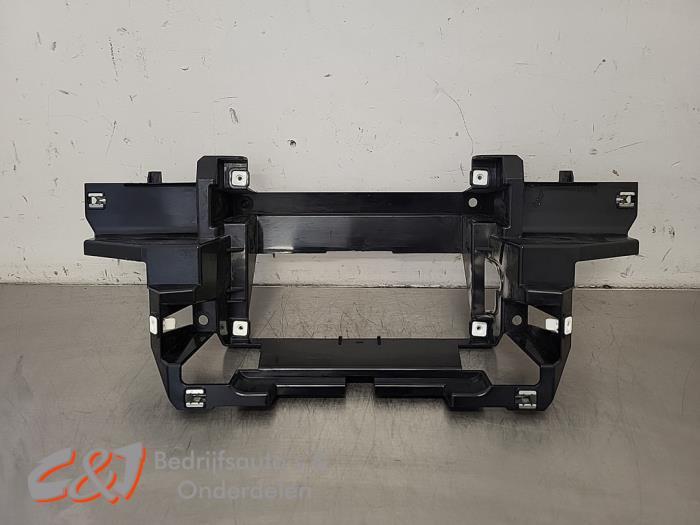 Berceau de la radio d'un Mercedes Sprinter, Autos : Pièces & Accessoires, 3 mois de garantie, Utilisé, -, -