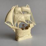 Rare flacon vintage de Kody Volubilis dans un voilier, Collections, Enlèvement ou Envoi, Comme neuf, Miniature, Plein