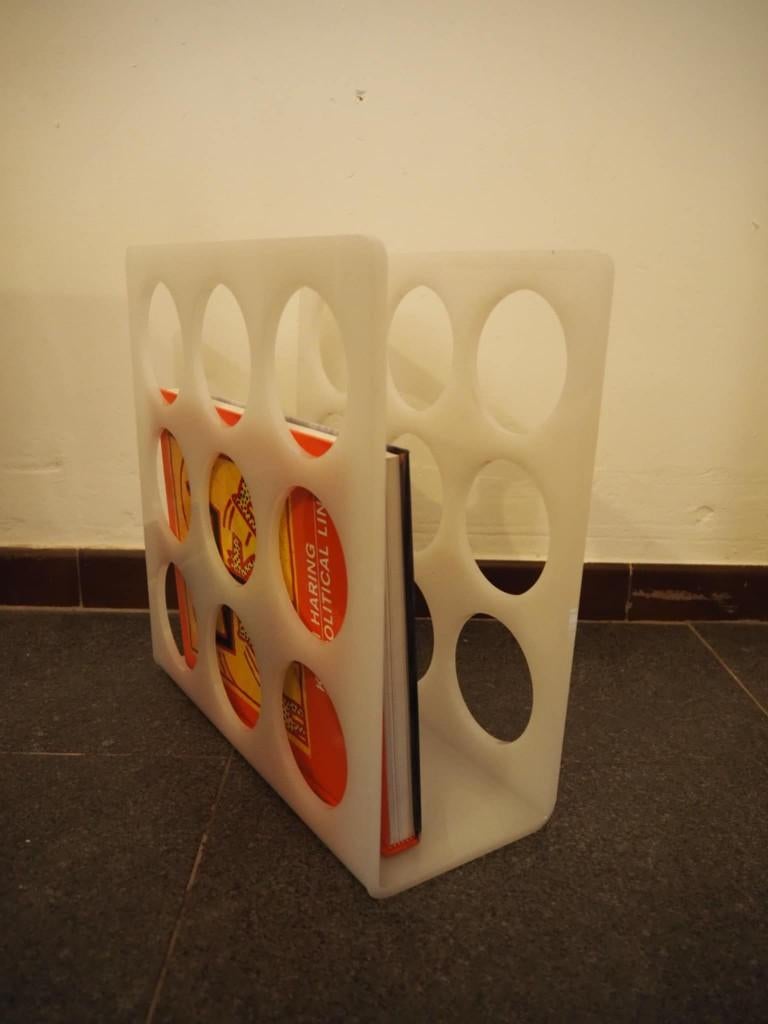 Magazine rek in kunststof, Ophalen, Zo goed als nieuw, Kunststof, Cd's