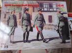 chapelle-model kit =officiers Allemands ww2  -1/35. (14.50E), Hobby en Vrije tijd, Modelbouw | Figuren en Diorama's, Ophalen of Verzenden