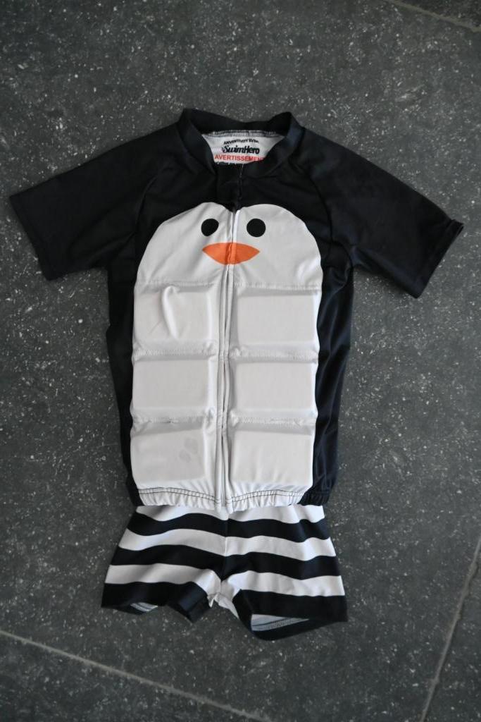 drijf en zwemvest "pinguin"  Swimhero, Kinderen en Baby's, Kinderkleding | Kinder-zwemkleding, Zo goed als nieuw, Overig, One size