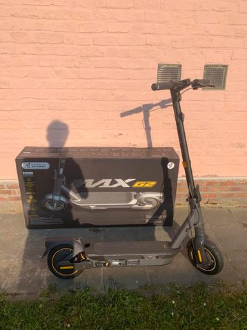 Segway-Ninebot Max G2 + 1 jaar garentie + onderhoud recent beschikbaar voor biedingen