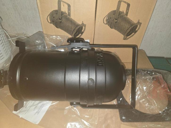 PAR 56 Long, noir, nouveau, 200 pièces, Musique & Instruments, Lumières & Lasers, Neuf, Lumières, Enlèvement ou Envoi