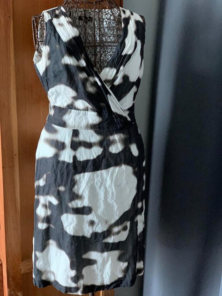 Caroline Biss prachtige cache-coeur jurk 36, Kleding | Dames, Jurken, Zo goed als nieuw, Maat 36 (S), Bruin, Knielengte, Ophalen of Verzenden