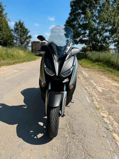 Yamaha x-max 300 2018 full carnet entretien, Motos, Motos | Yamaha, Particulier, Scooter, 12 à 35 kW, 1 cylindre