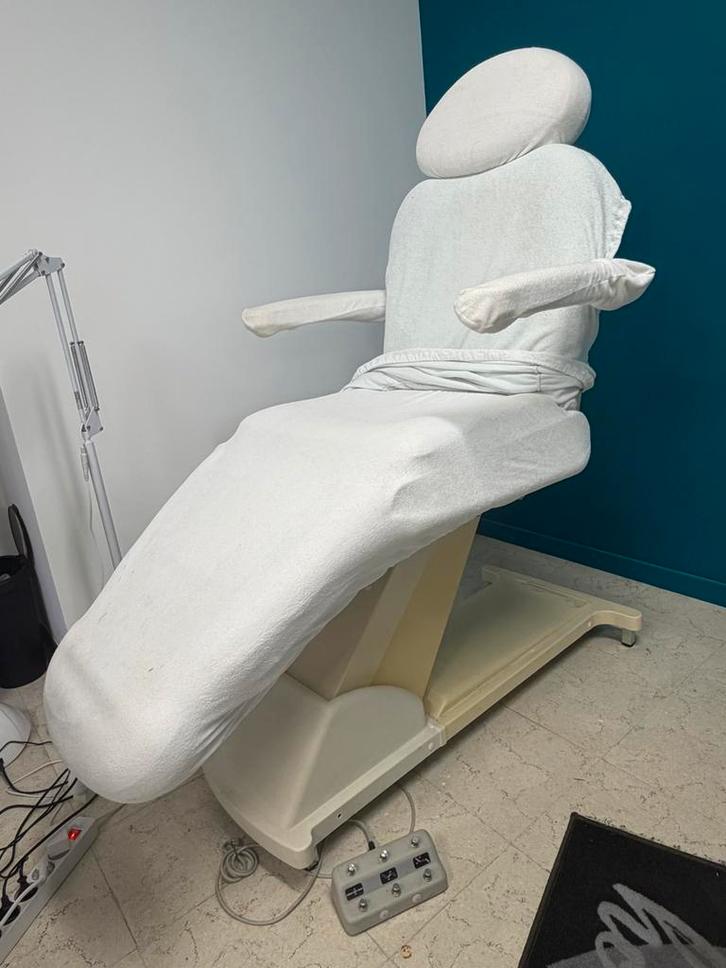 Behandelstoel, Huis en Inrichting, Zetels | Zetels, Gebruikt, Leer, Ophalen