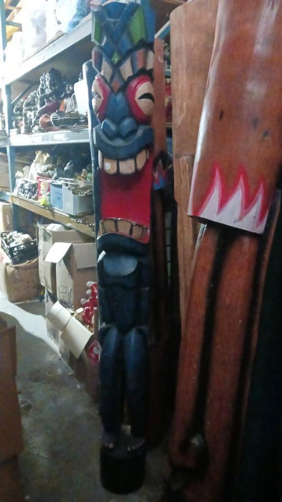 statue totem Tiki 200 cm en bois de cocotier, Hobby en Vrije tijd, Kostuums, Theaterbenodigdheden en LARP, Nieuw, Ophalen