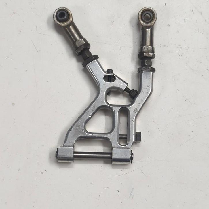 FG aluminium draagarm achter, smalle versie, onroad 2wd 4wd, Hobby & Loisirs créatifs, Modélisme | Radiocommandé & Téléguidé | Voitures