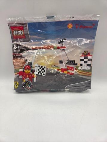 Lego Racers 40194 Finish Line & Podium polybag beschikbaar voor biedingen