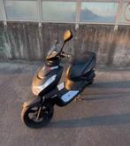 Peugeot kisbee 50cc a klasse, Fietsen en Brommers, Ophalen, Overige modellen, Klasse A (25 km/u), Zo goed als nieuw