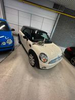 Mini Cooper benzine AUTOMAAT gekeurd garantie, Auto's, Mini, Automaat, Zwart, Beige, Leder