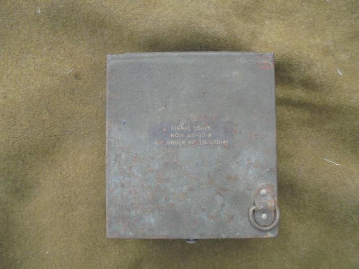 leeg seinhuis corps box-bx-53- Een Amerikaans leger uit de T, Verzamelen, Militaria | Tweede Wereldoorlog, Landmacht, Ophalen of Verzenden