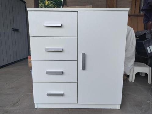 Wit kastje, Huis en Inrichting, Kasten | Ladekasten, Gebruikt, Minder dan 100 cm, 50 tot 100 cm, 25 tot 50 cm, 3 of 4 laden, Ophalen