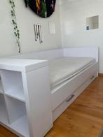 GERESERVEERD: 1p bed/nachttafel/schuif combinatie, Huis en Inrichting, Slaapkamer | Bedden, Ophalen, Strak, Eenpersoons, Wit