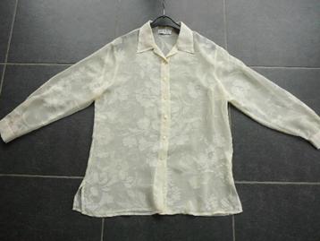 Beige blouse met grote bloemen beschikbaar voor biedingen