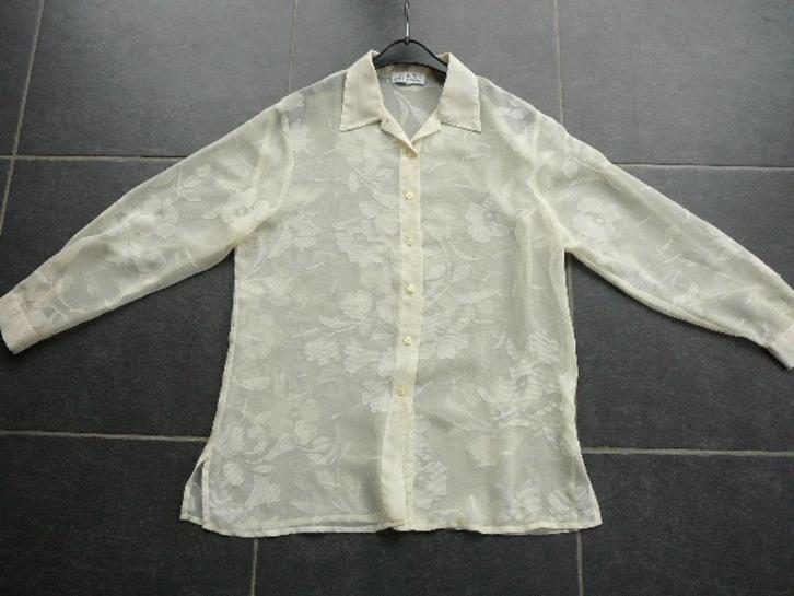 Beige blouse met grote bloemen, Kleding | Dames, Blouses en Tunieken, Zo goed als nieuw, Maat 38/40 (M), Beige, Ophalen of Verzenden